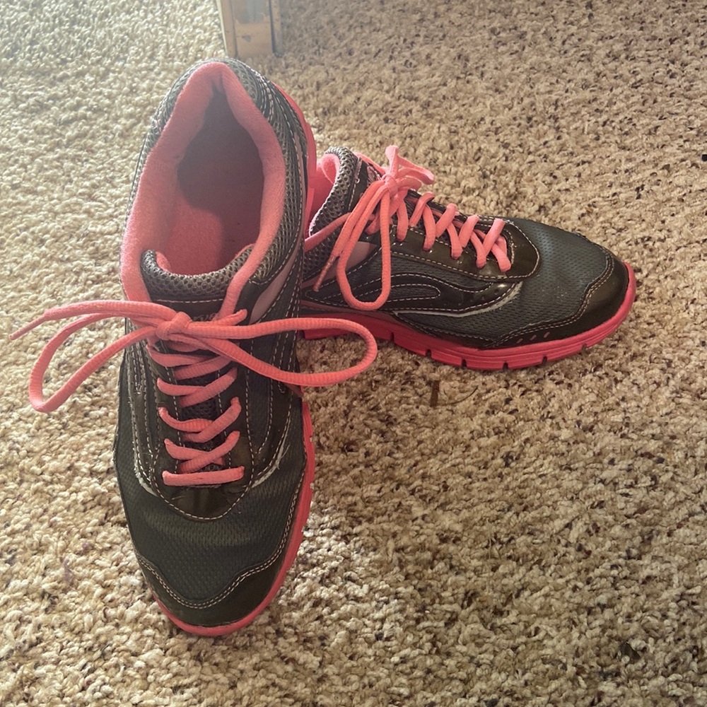 Curves Pink and Grey Tennis Shoes